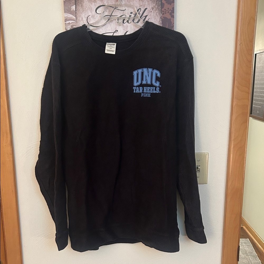 Victoria’s Secret Pink UNC Black ribbed Long Sleeve Shirt